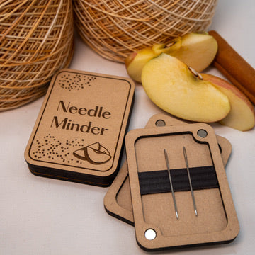 Apple Pie Needle Minder