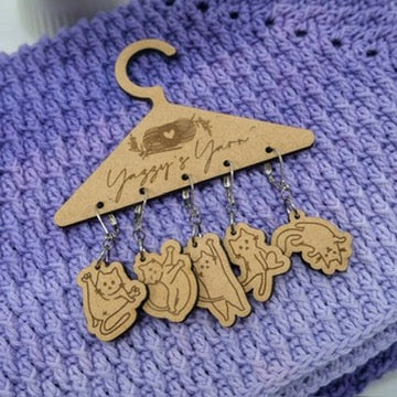 Sassy Cat Stitch Markers